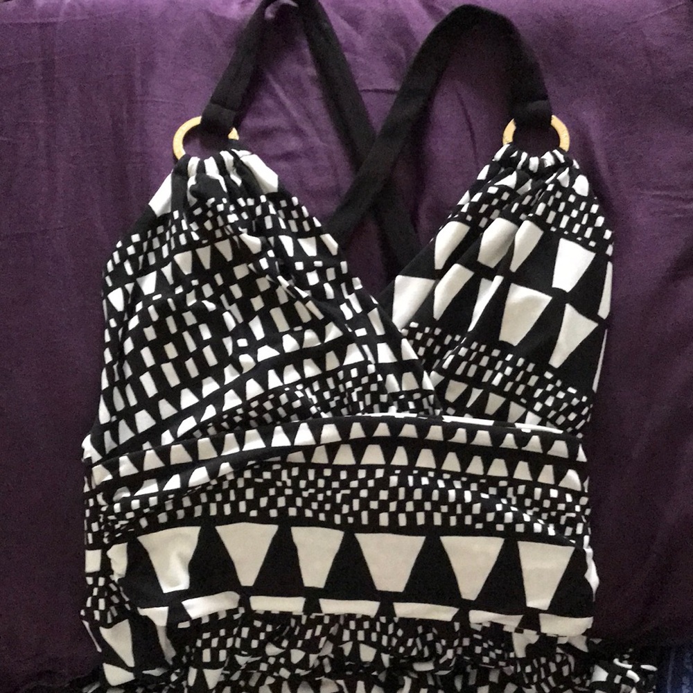 Vince Camuto maxi dress in size PXS.